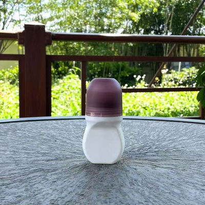 شراء Plastic 75ml Refillable Roll On Bottle Empty Essential Oil Perfume Container PP ball roller bottle online manufacture